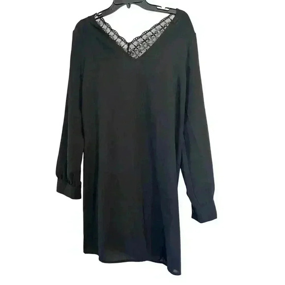 SHEIN Large Polyester Black Long Sleeve Shirt With Lace V Neck - Picture 4 of 9